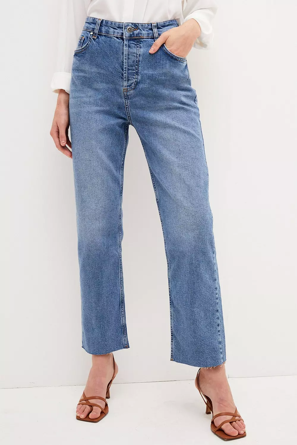 Straight leg on sale raw hem jeans